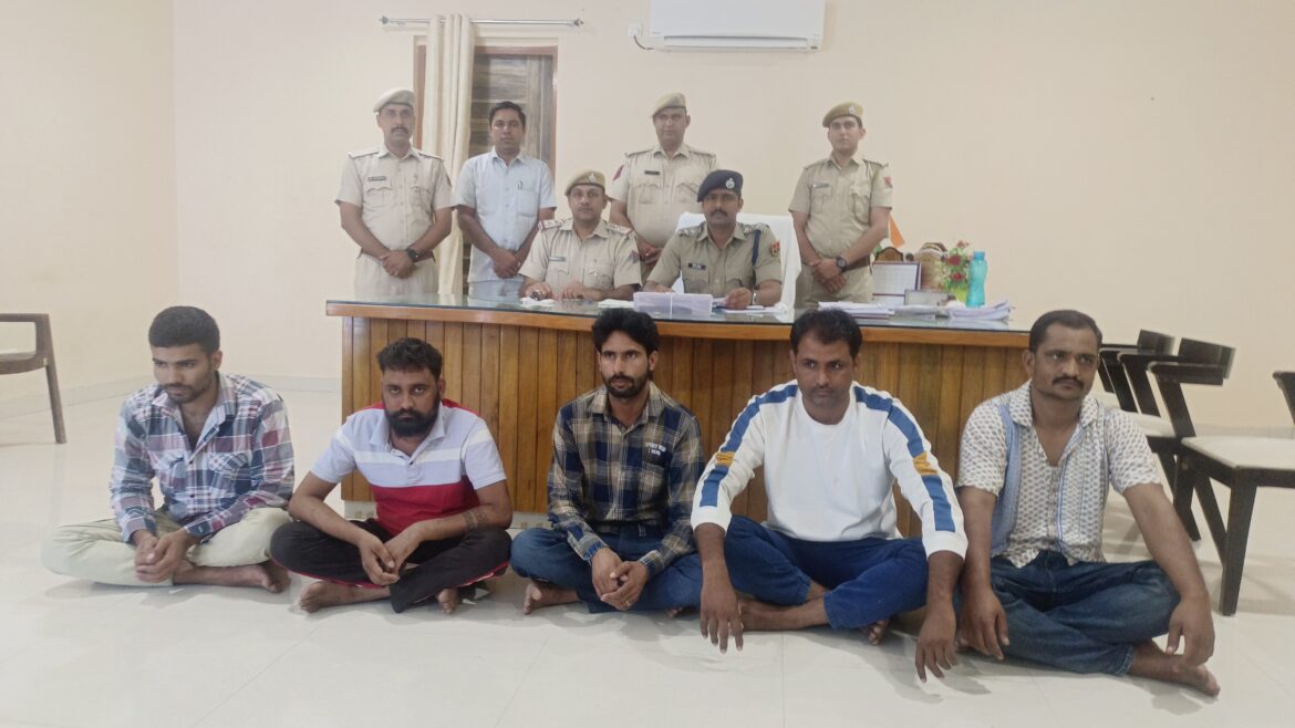 सरदारशहर : डकैती की वारदात को अंजाम देने आए 5 बदमाशों को पुलिस ने किया गिरफ्तार,